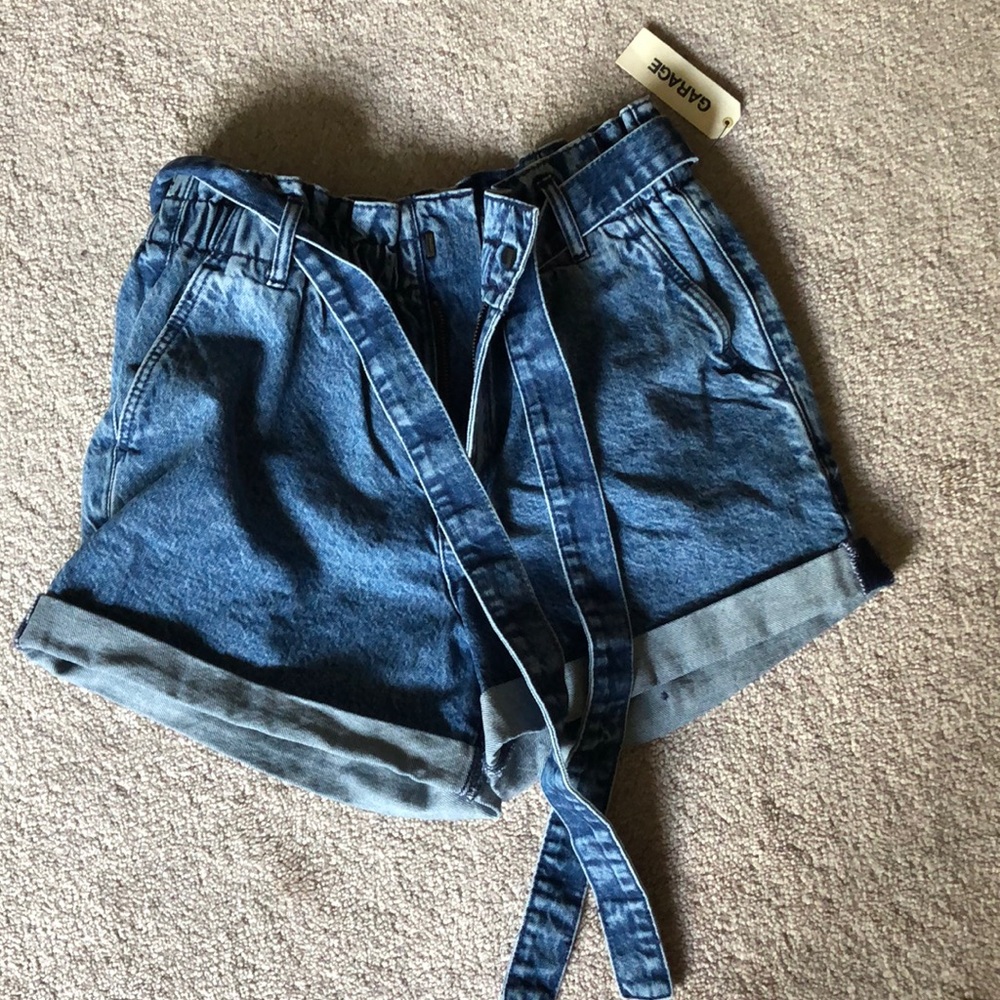 Garage shorts acid wash